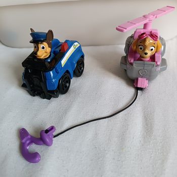 Lot de deux véhicules Pat patrouille : Chase et Stella