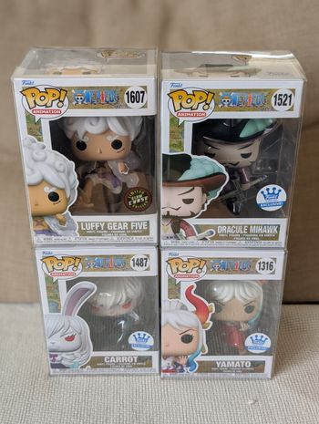 Lot One Piece Funko Pop Luffy Chase / Dracule Mihawk / Carott / Yamato