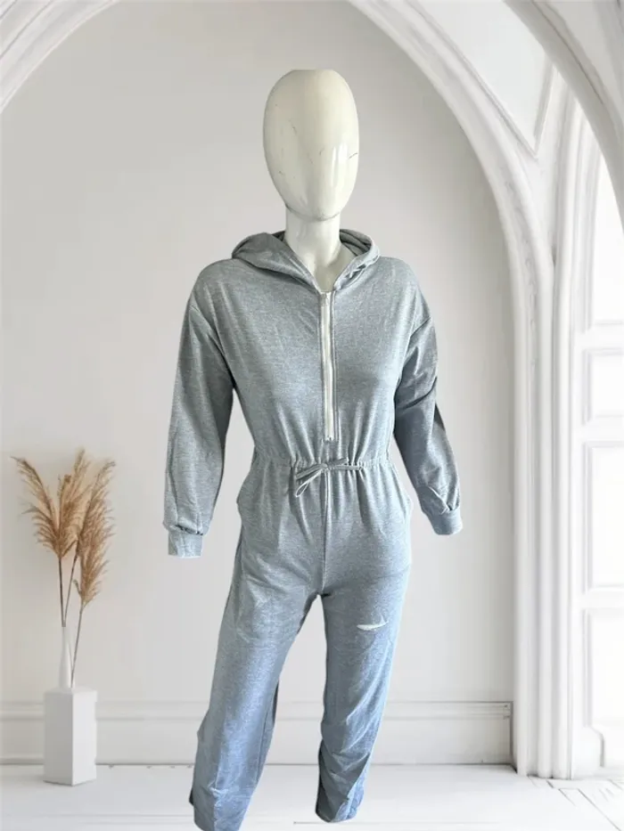 Combinaison gris