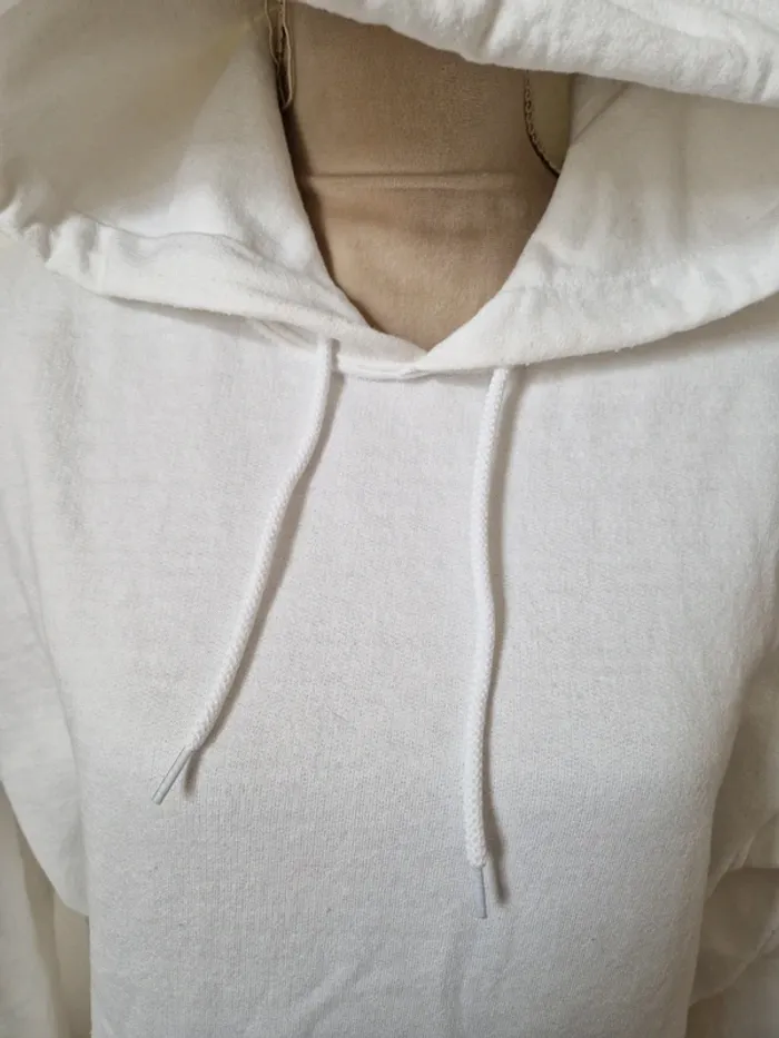 Sweet a capuche et poche blanc crème Gildan taille M - photo numéro 3