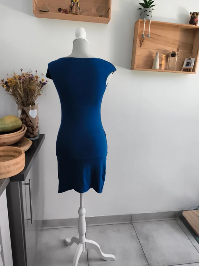 Robe bleue - photo numéro 2