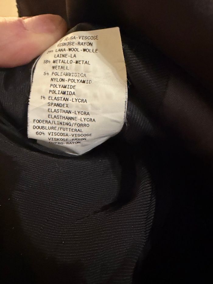 Blazer ARMANI comme neuf T46 italien donc 40/42 français - photo numéro 3