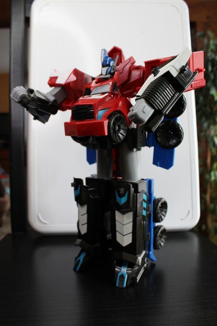 Hasbro camion transformer Optimus Prime - photo numéro 6