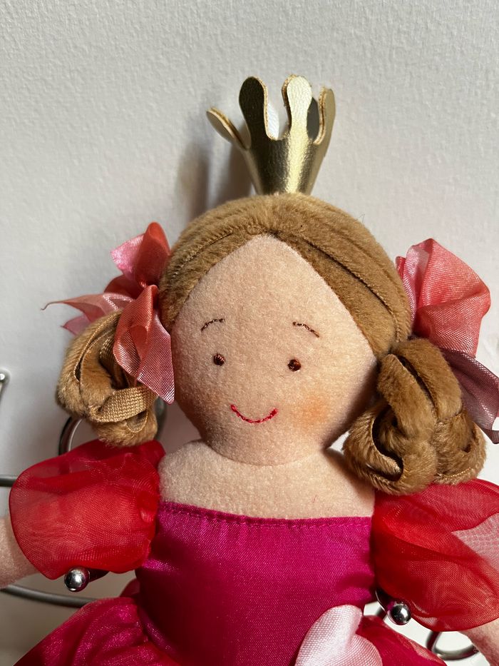 Poupée Princesse Valentine - photo numéro 3