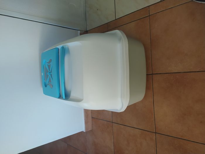Grand bac à litière pour chat en excellent état de marque Catit avec pelle à litière incluse Très bo - photo numéro 8