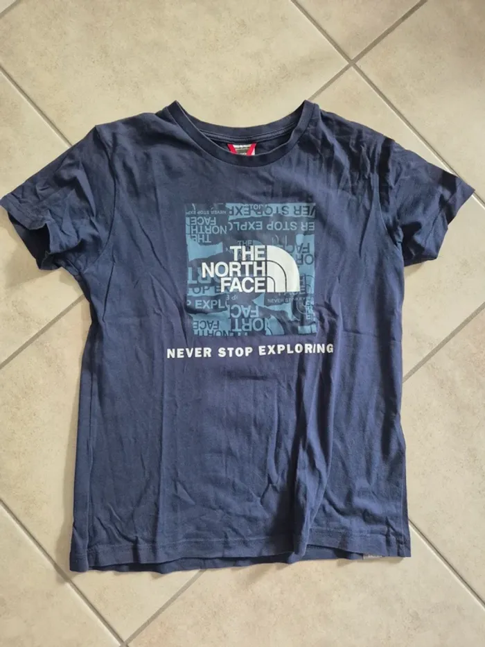 T shirt the north face