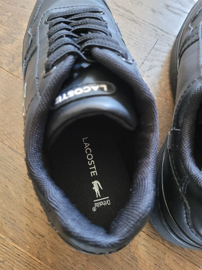 Baskets Pointure 34 lacoste - photo numéro 2