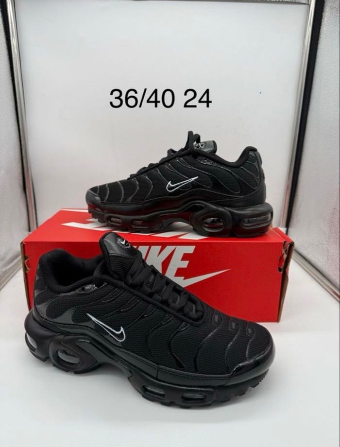 Nike tn noir blanc 36