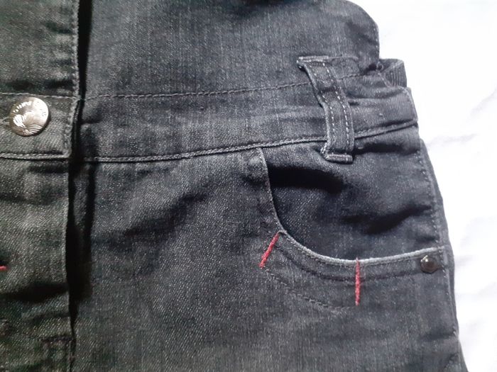 Robe salopette en jean noire - photo numéro 3