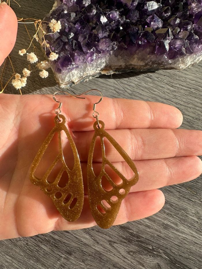 Boucles d'oreilles ailes papillon dorée - photo numéro 4