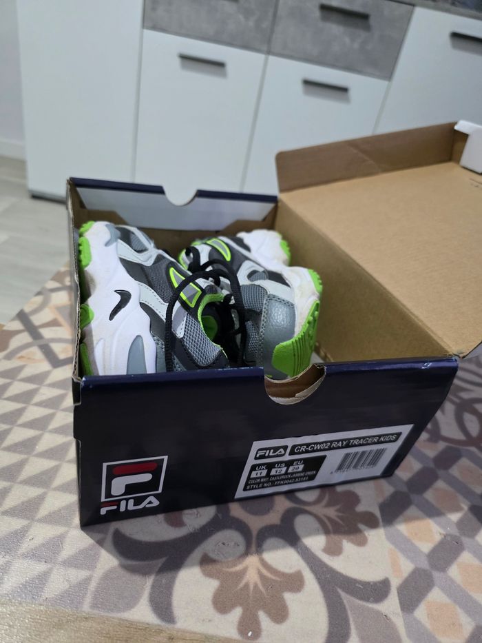 Baskets Fila Ray Tracer (Taille 29) - photo numéro 3