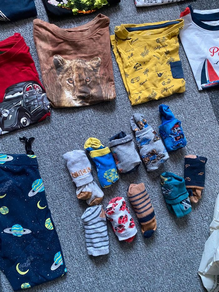 Lot vêtements 6 ans - photo numéro 9