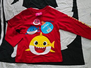 T-shirt baby shark 2ans