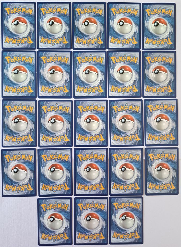 🃏 Lot de 67 cartes Pokémon JCC françaises 2021 Epée et Bouclier Poing de Fusion - photo numéro 5