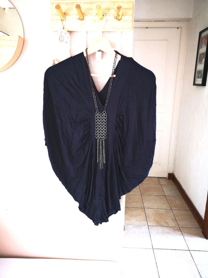 Top haut original avec collier intégré