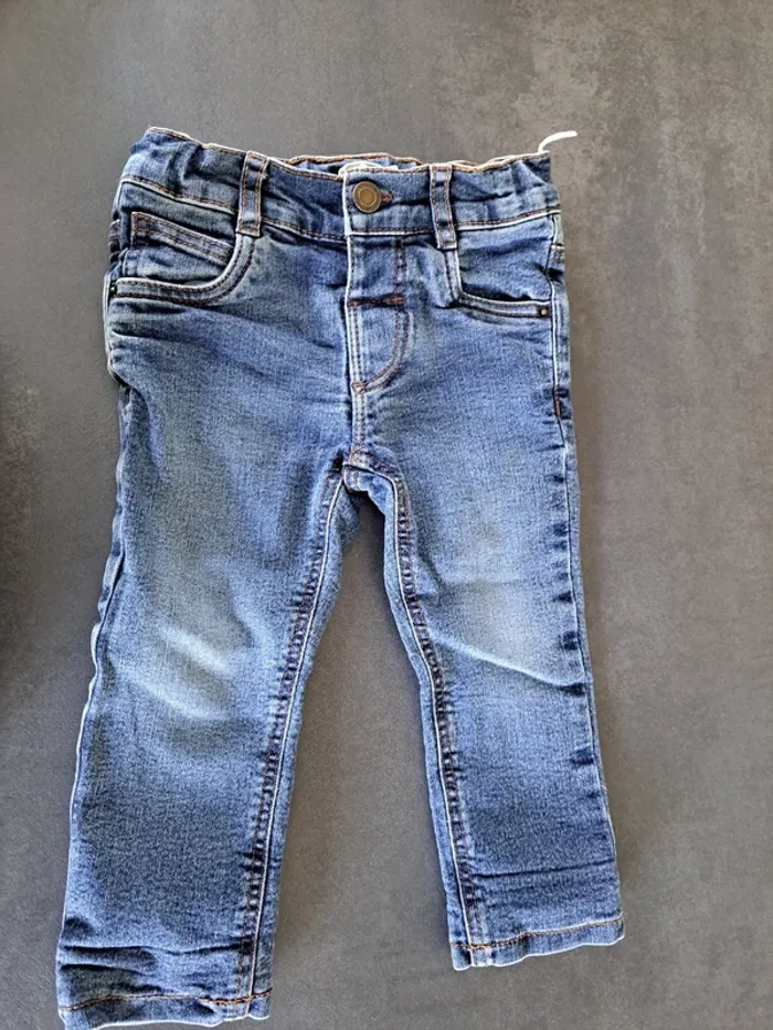 Jeans CA 18 mois