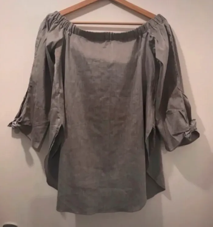 Haut femme dénudée sûr les épaules demie manches  gris taille L