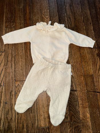 Pull maille Kiabi boutonné dans le dos et bas molleton tao