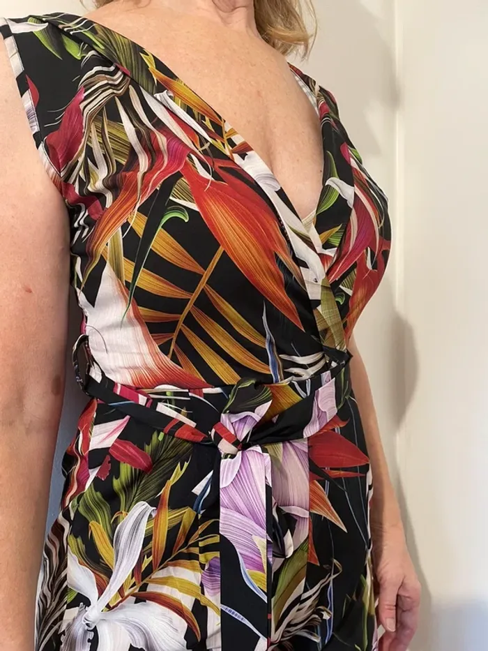 Combinaison short fleurie - photo numéro 2