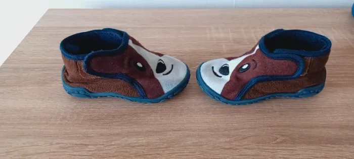 Paire de chaussons motif dinosaures garçon taille 24 - photo numéro 11