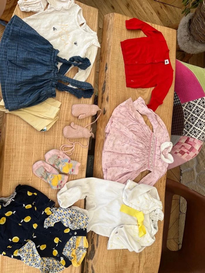 Lot vêtements 12 - 18 mois fille automne hiver gilet Zara rose petit bateau obaibi