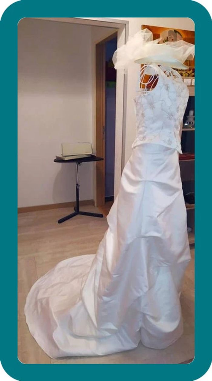 Robe de mariée jupe et bustier - photo numéro 6