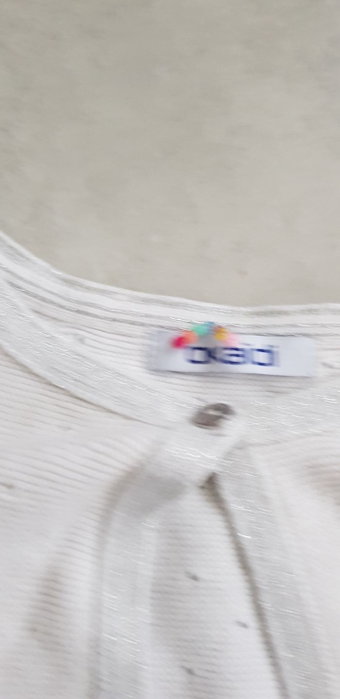 Lot 2 gilets okaidi 6 ans - photo numéro 4