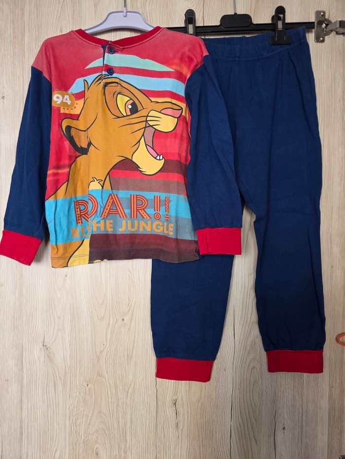 PYJAMA 2 PIÈCES DISNEY THE LION KING TAILLE 5/6 ANS - photo numéro 7