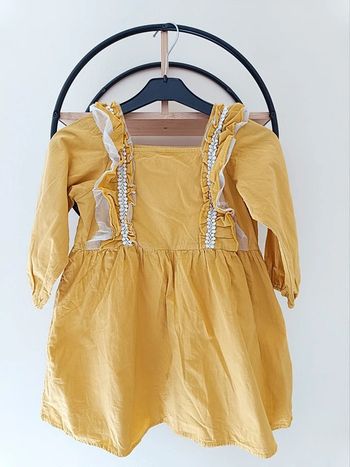 5-6 ans robe ( étiquette coupée)