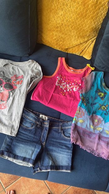 Lot vêtement fille 7-8 ans