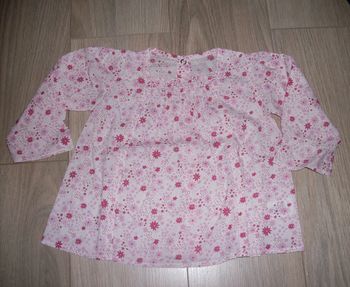 haut type blouse 12 mois neuve