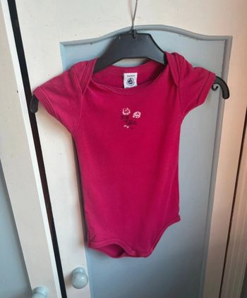 🌸 Body Petit Bateau 🌊 | 12 mois | Manches courtes – Très bon état