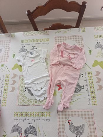 Bodie Kiabi 3 mois + pyjama Tex été 1 mois