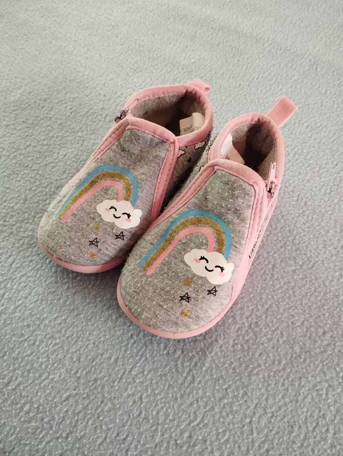 * paire de chaussons Licornes arc-en-ciel T22 Kiabi - photo numéro 2
