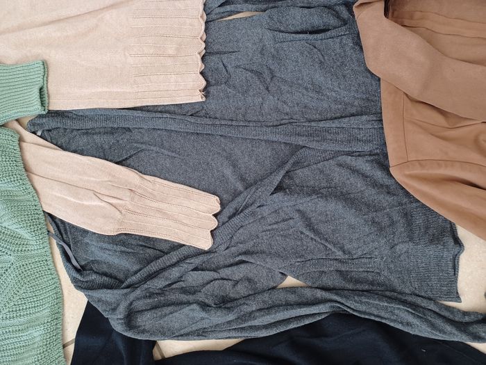 Urgent- lot 10 hauts printemps été neuf à TB état taille 34/36 - photo numéro 4