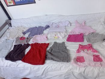 Lot vêtements fille 9 mois hiver marques diverses neuf 35 €