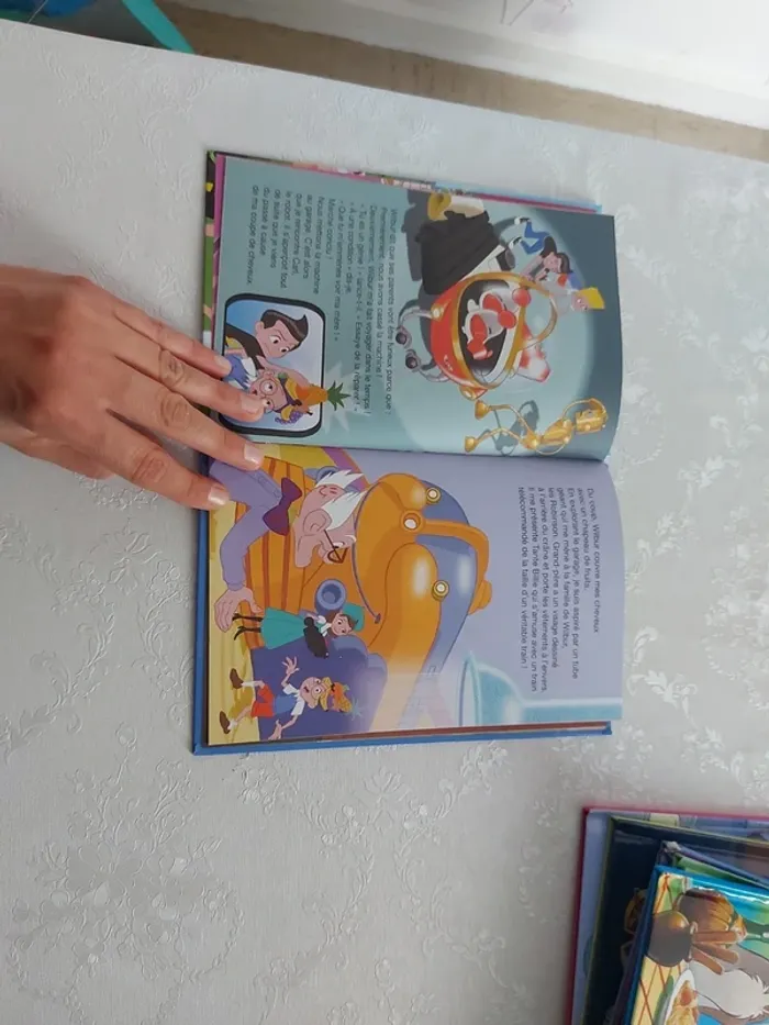 Livre Disney Bienvenue chez les Robinson - photo numéro 3