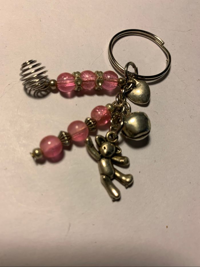 Porte clé nounours grelot coeur - photo numéro 2