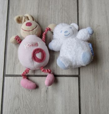 Lot de 2 petits doudou/hochet