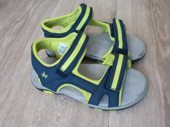 Sandales garçon taille 28-29