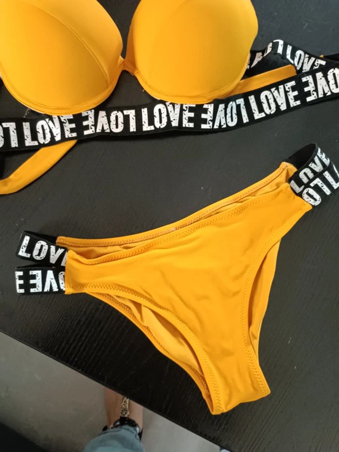 Maillot de bain 2 pièces  taille XL - photo numéro 3