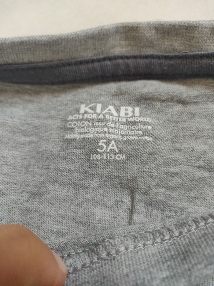 Sous pull taille 5 ans - photo numéro 2