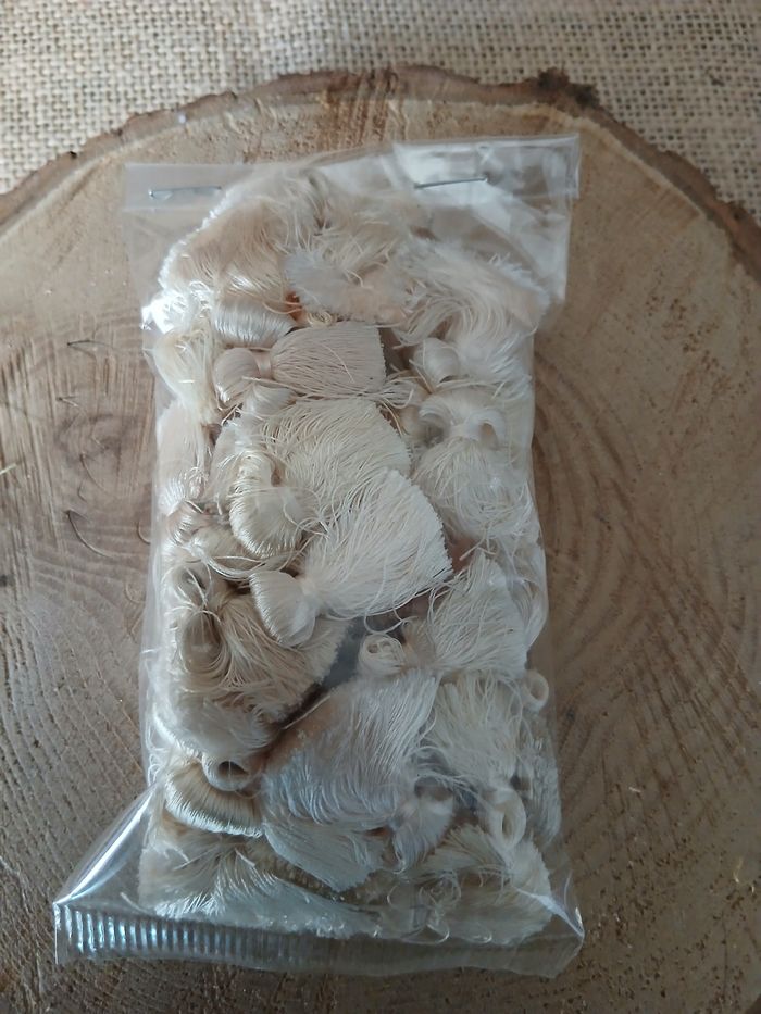 Lot de 50 pompons blanc crème - photo numéro 3