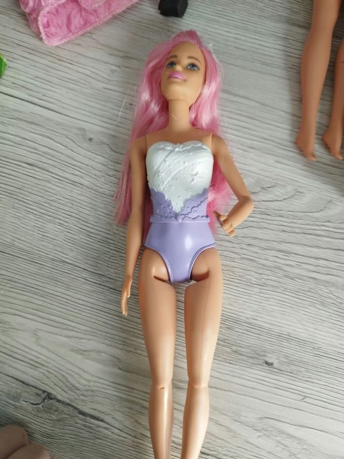 Lot de 3 Barbie et un Ken - photo numéro 9