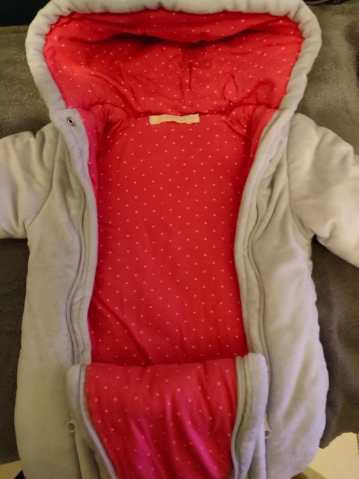 Combinaison fille 6 mois - photo numéro 2