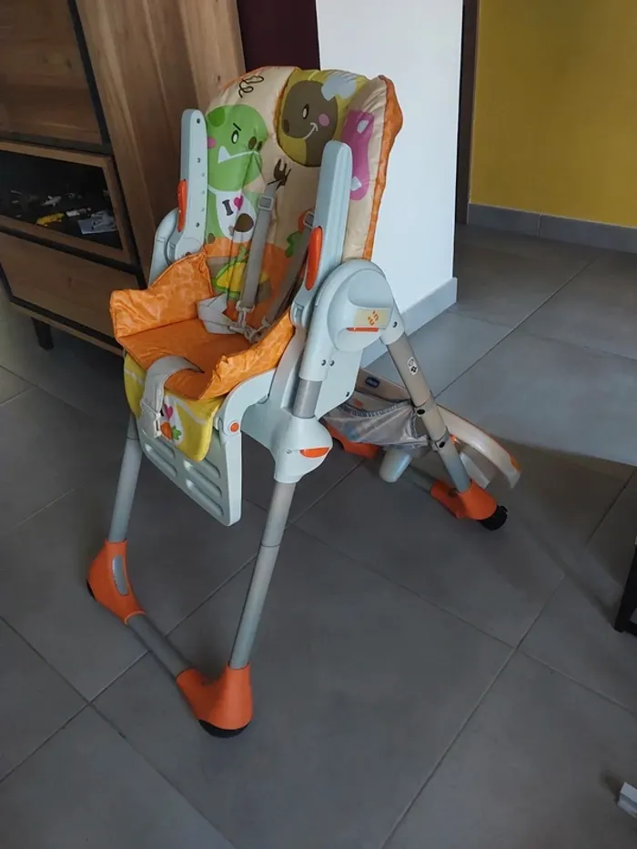 Chaise haute chicco polly 2en1 - photo numéro 3