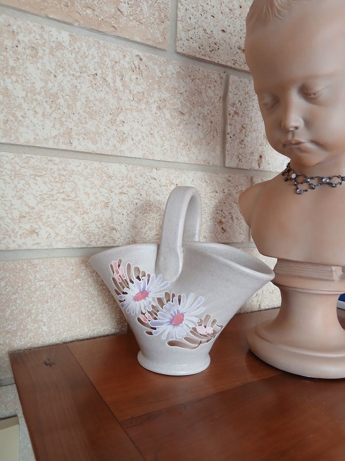 Vallauris/Poterie artisanale: Panier-corbeille motif floral en céramique - photo numéro 9