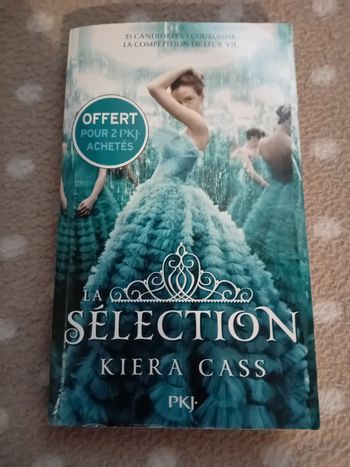 Livre poche la sélection de kiera cass