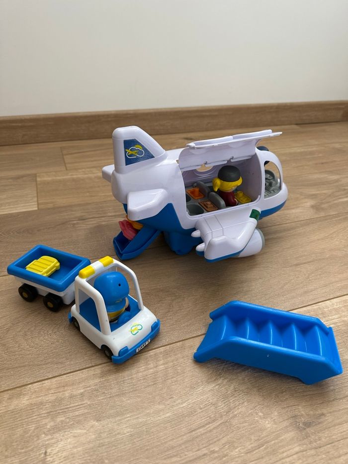 Avion et personnages oxybul - photo numéro 2