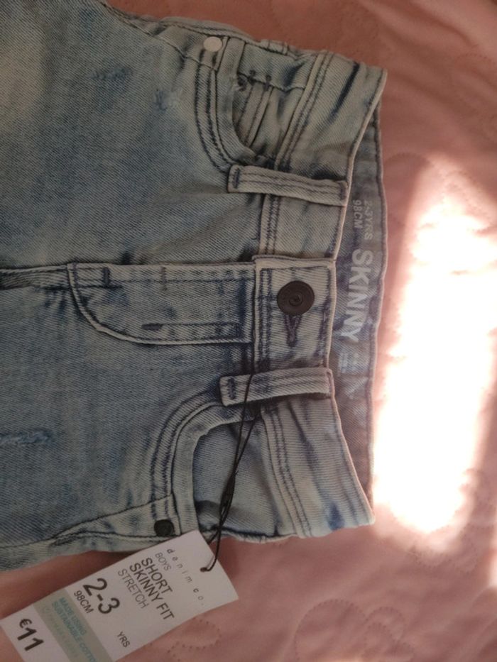 Short en jeans skinny - photo numéro 3